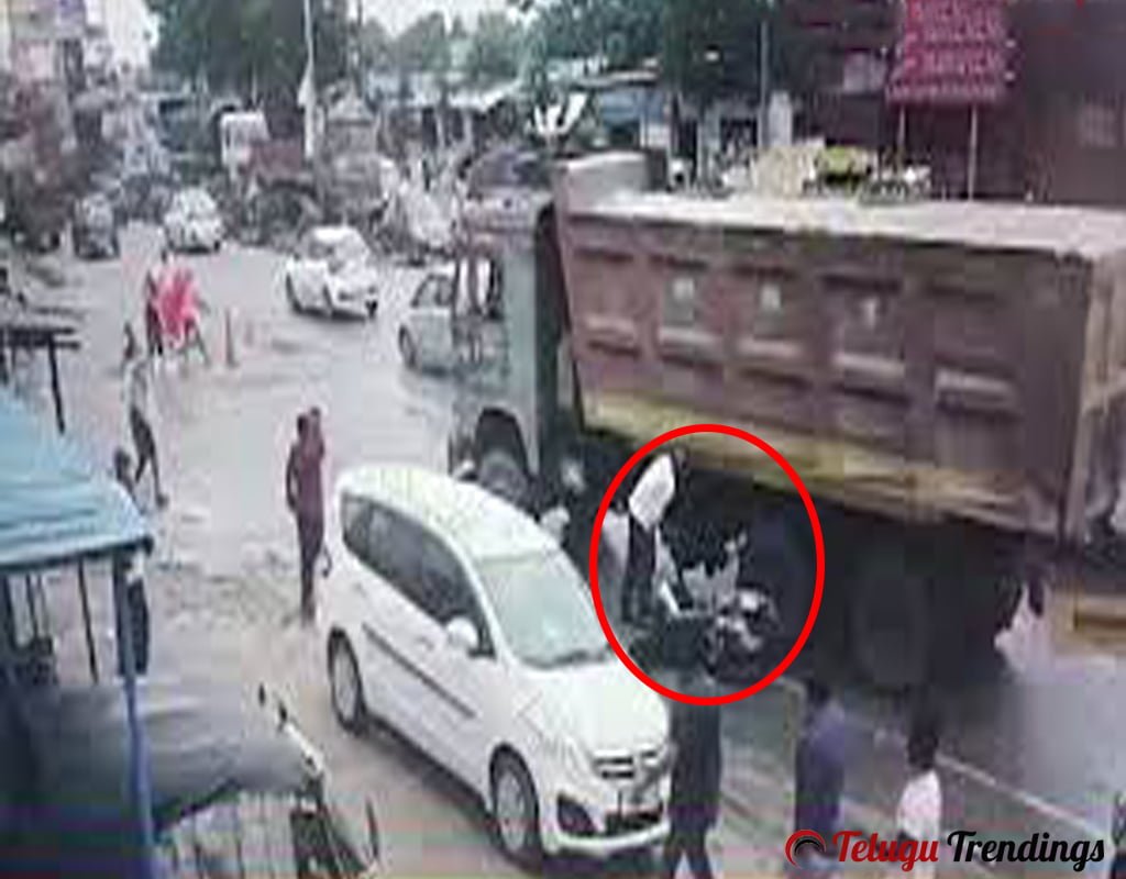 Bike Accident at Hyderabad Medical Check Post